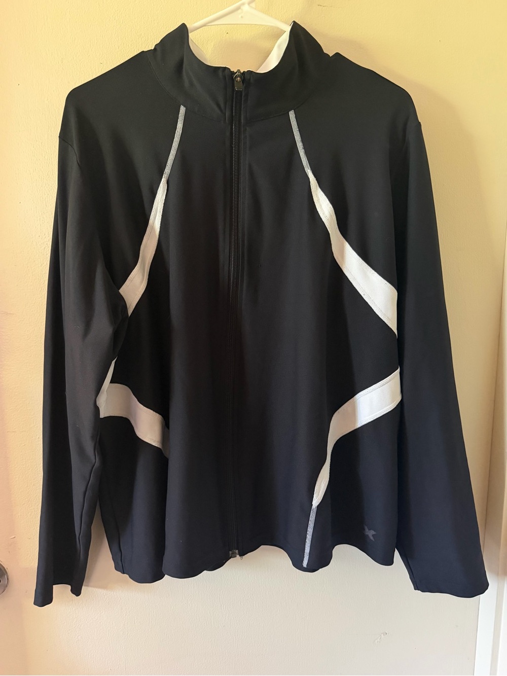 Xersion Black and White Performance Jacket